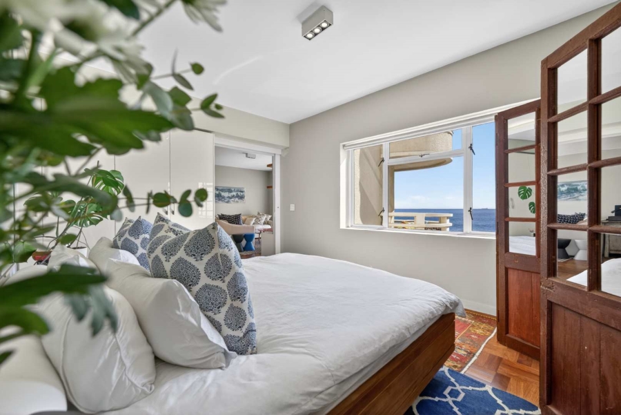 3 Bedroom Property for Sale in Sea Point Western Cape